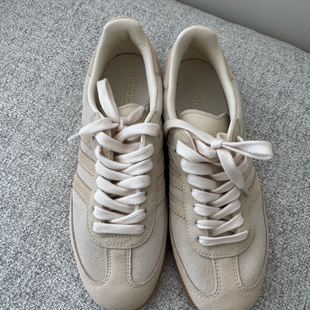 Adidas Women's Cream Sambas - Picture 6 of 7